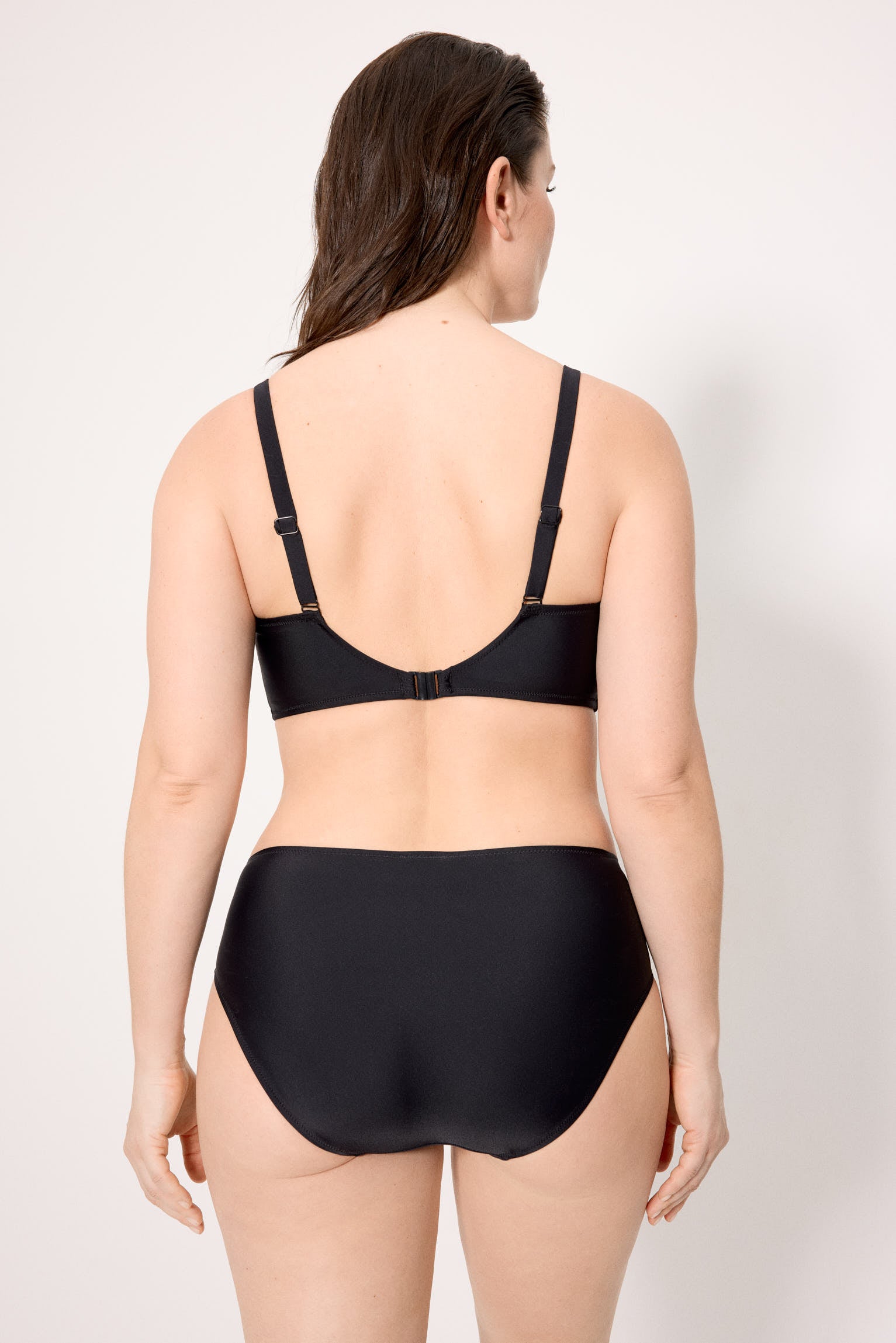 83310-negro-top-bikini-mujer-reductor-negro-copas-d-y-e--ysabel-mora