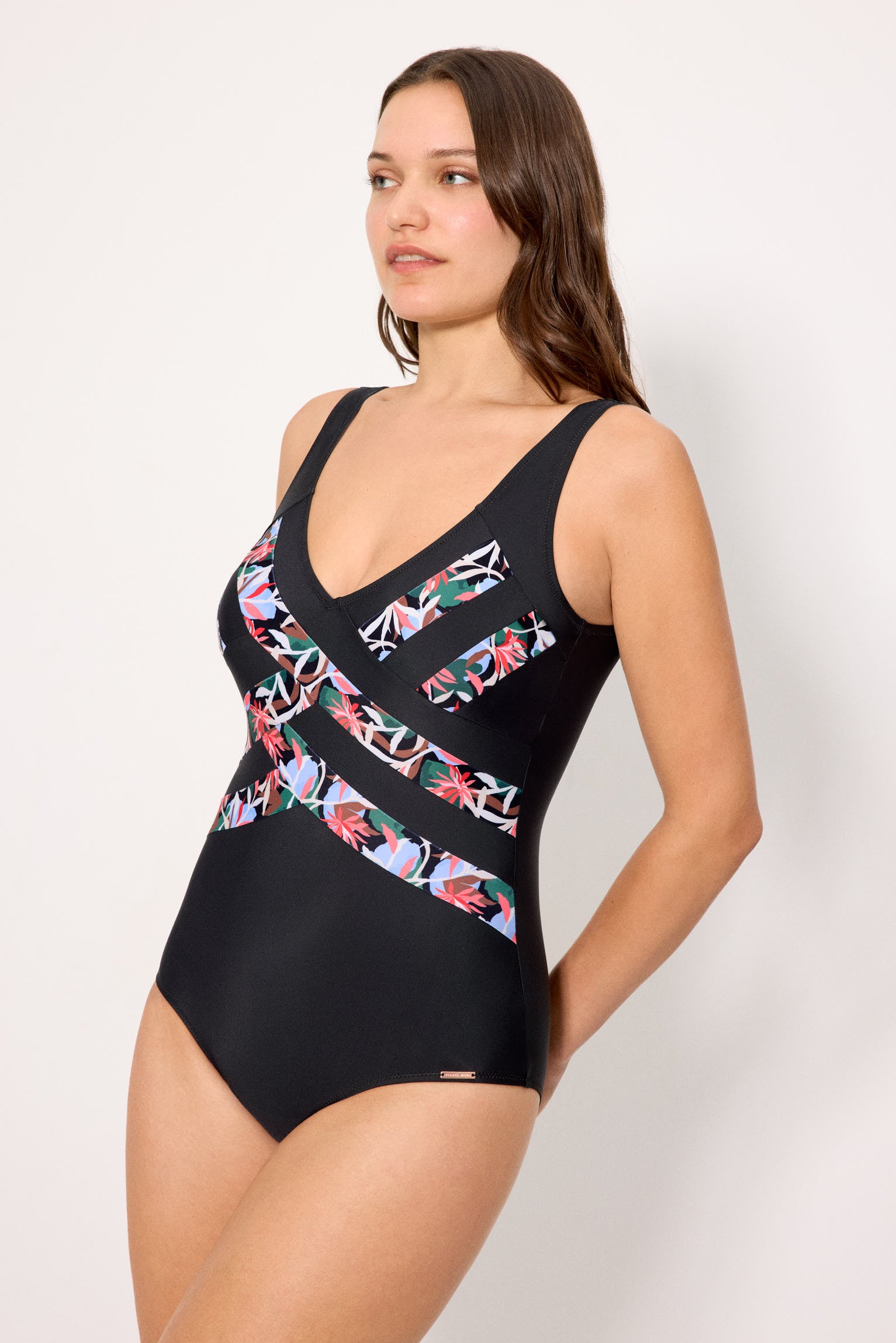 83321--banador-mujer-reductor-negro-lineas-estampado-tropical-copa-c--ysabel-mora