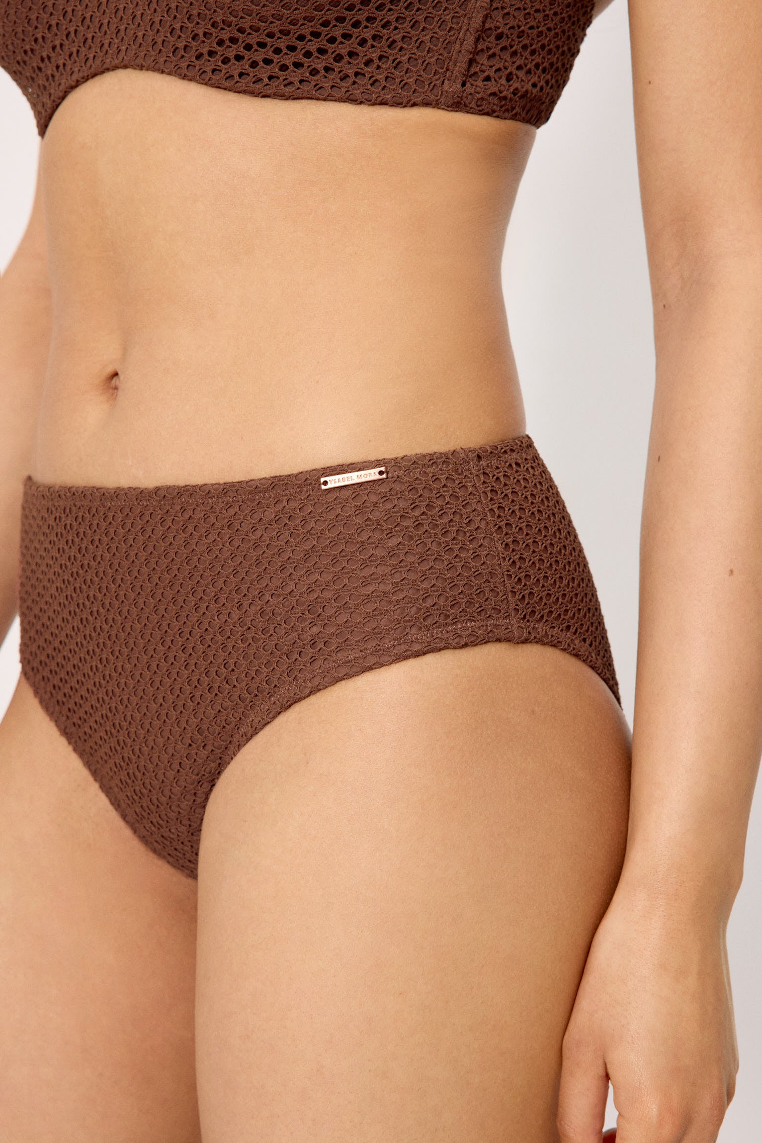 83359-brown-braga-bikini-mujer-moldeadora-midi-tejido-calado-marron--ysabel-mora