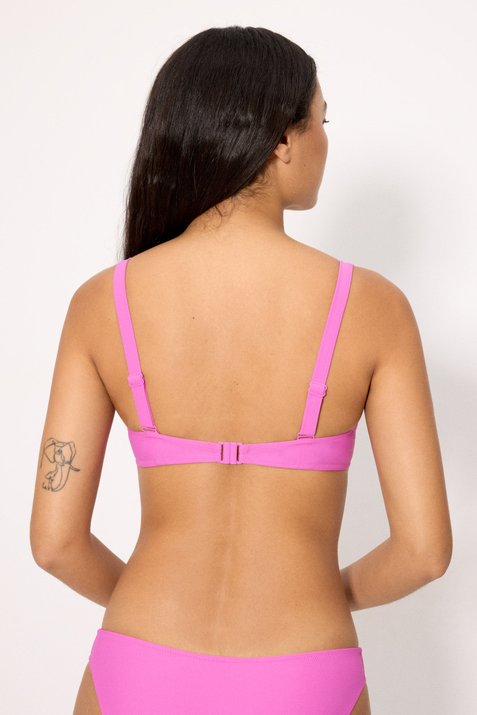 Top bikini con aro rosa copa B