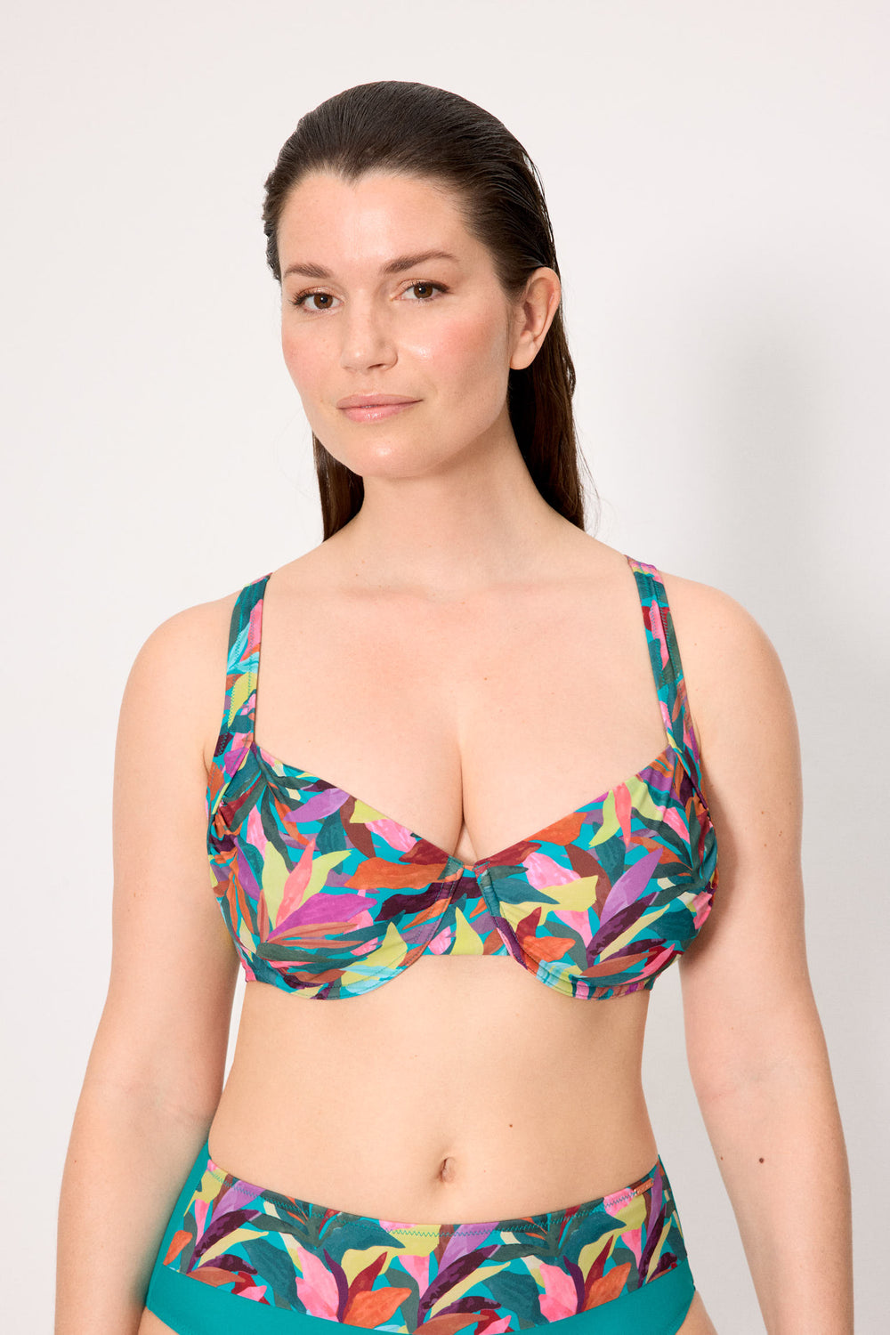 Top bikini reductor estampado hojas copas D y E
