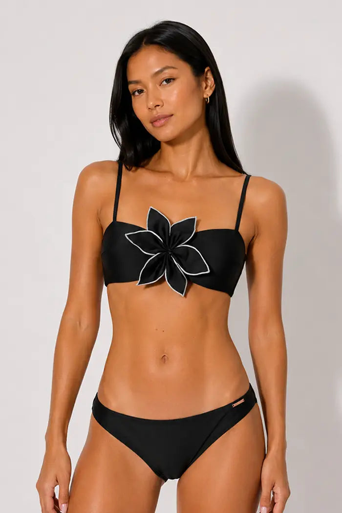 Conjunto de bikini bandeau flor negro copa B