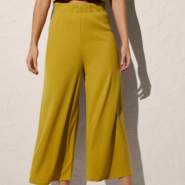 Pantalones capri de corte ancho y cintura fruncida verde – Ysabel Mora