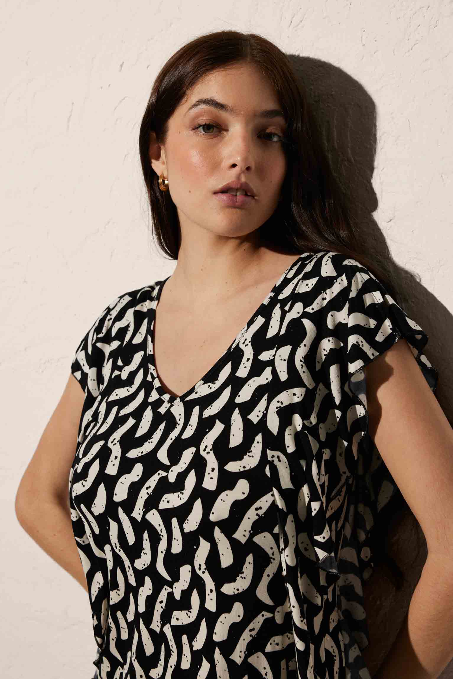 Black Printed Short Sleeve Short Beach Dress