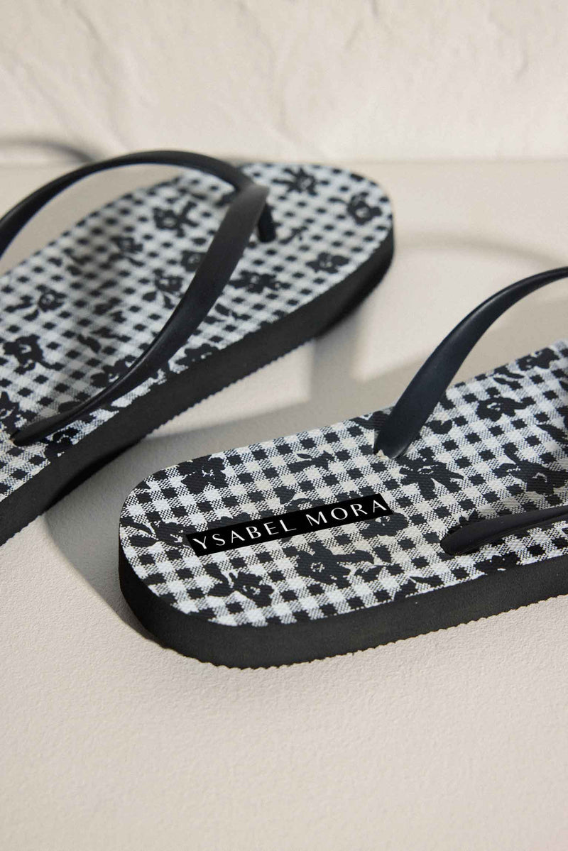 Gingham and floral flat beach flip flops for women