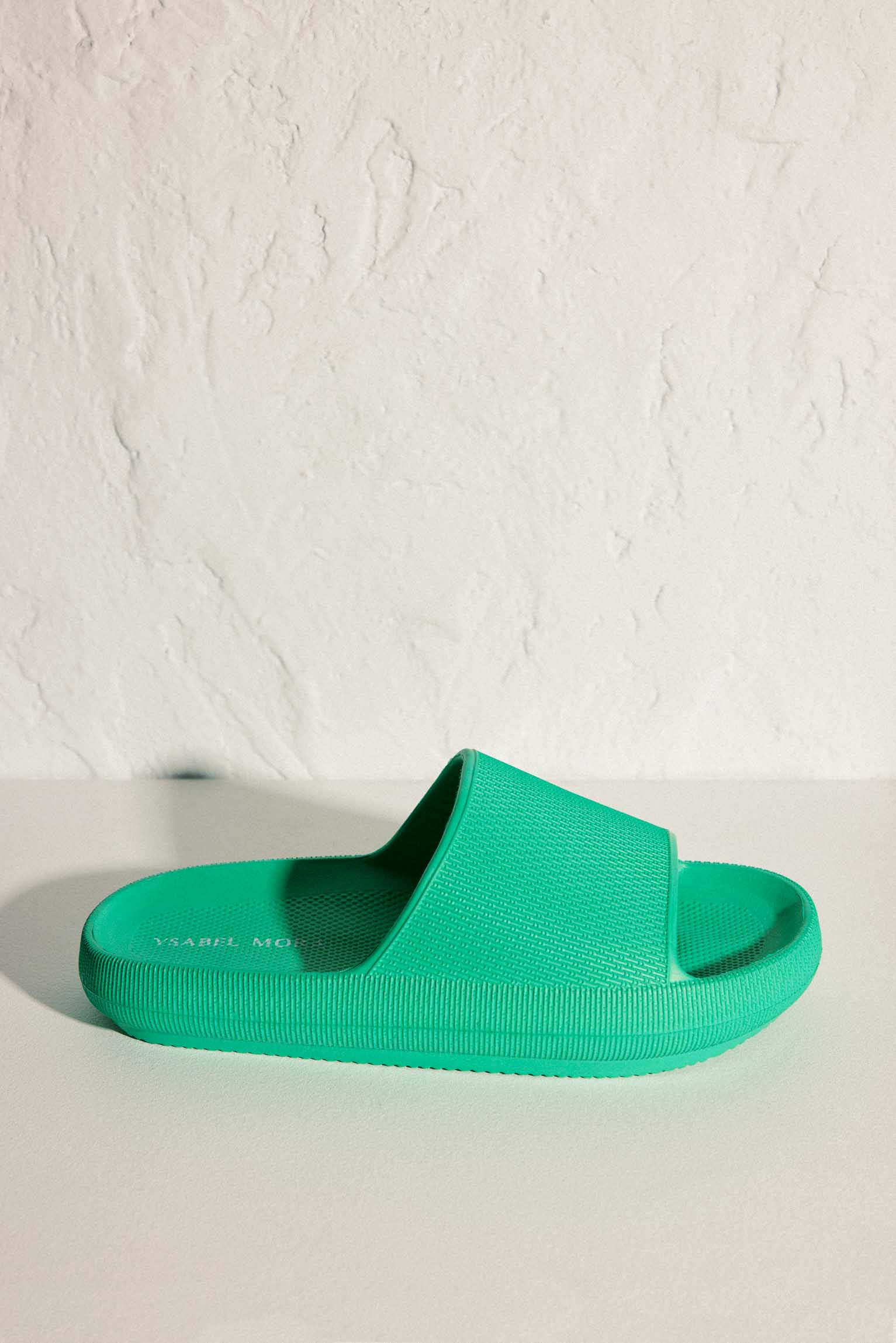 Chanclas de playa antideslizantes ligeras extra comfort verde