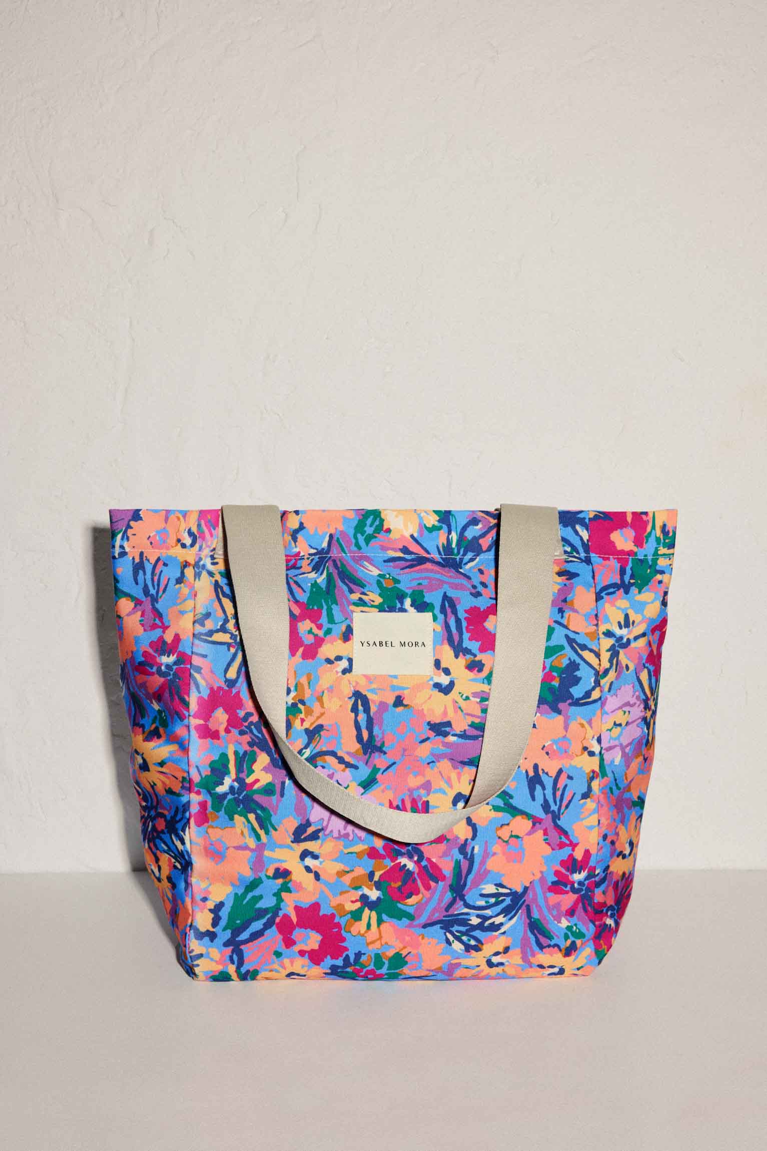 Bolso de playa con estampado floral y cierre magnético