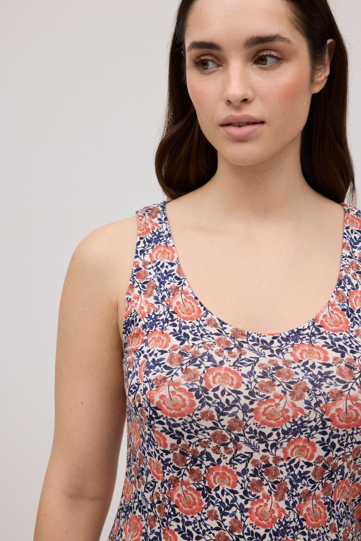 86130-7-vestido-estampado-flores-mujer-ysabel-mora-multicolor