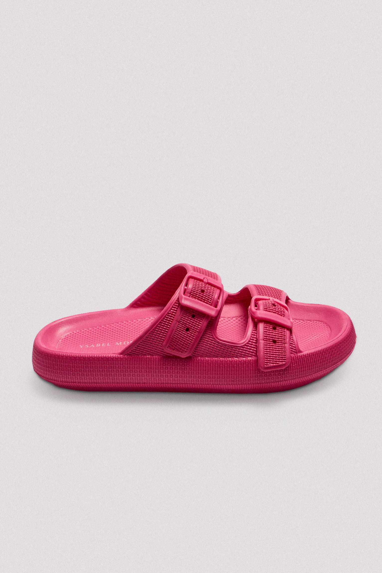 86196-9-chanclas-hebillas-mujer-ysabel-mora-fucsia