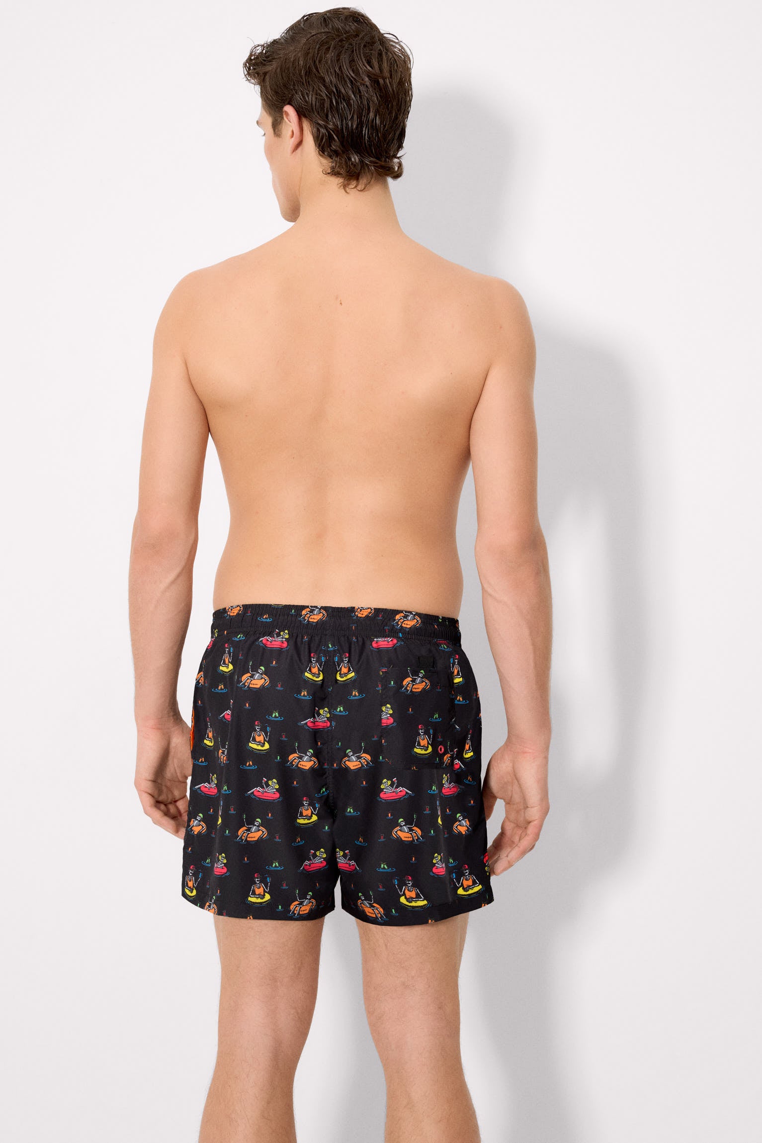 Bañador medio estampado calaveras multicolor Sockarrats