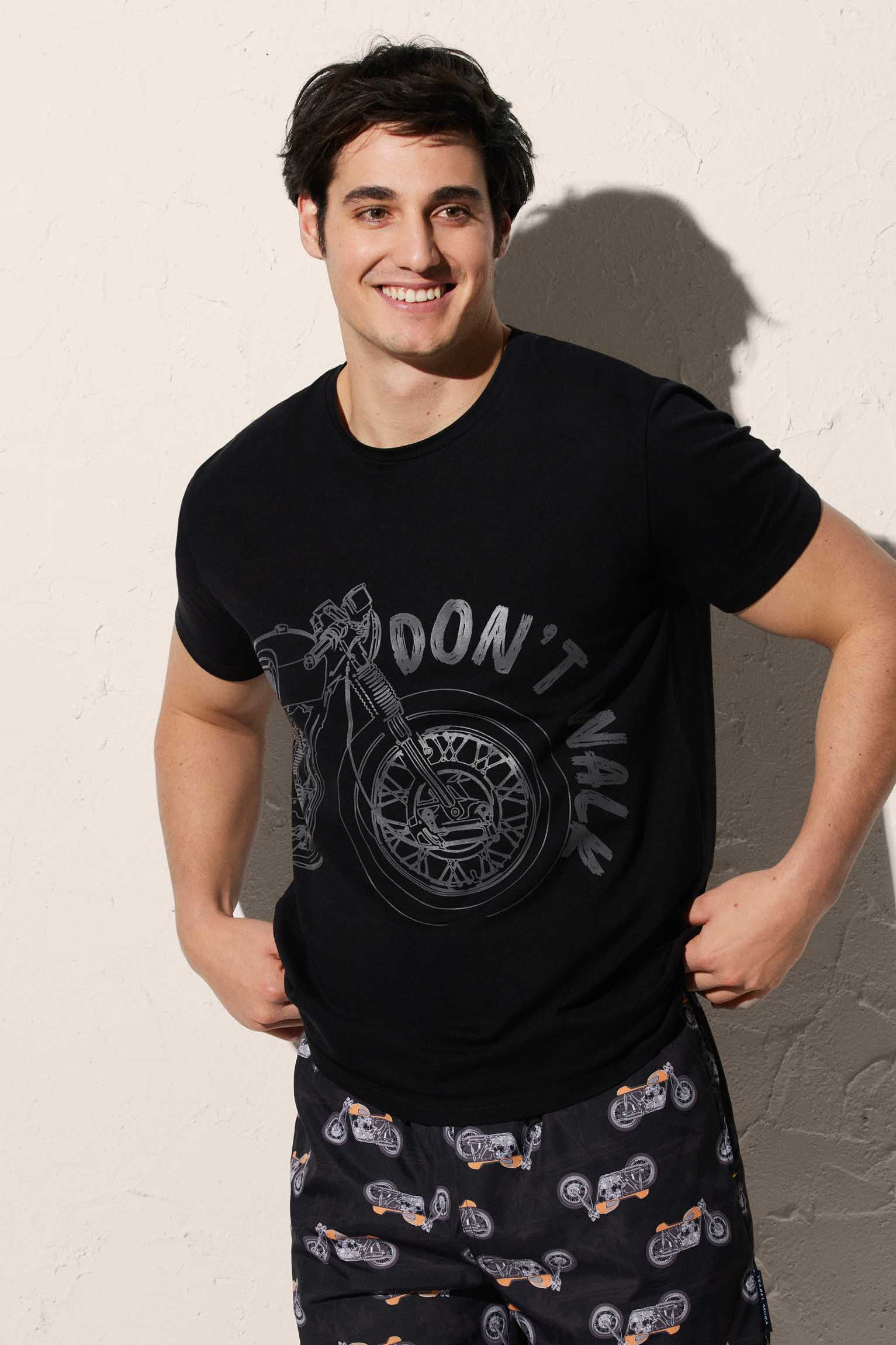 Men's T-shirt with motorcycle wheel print