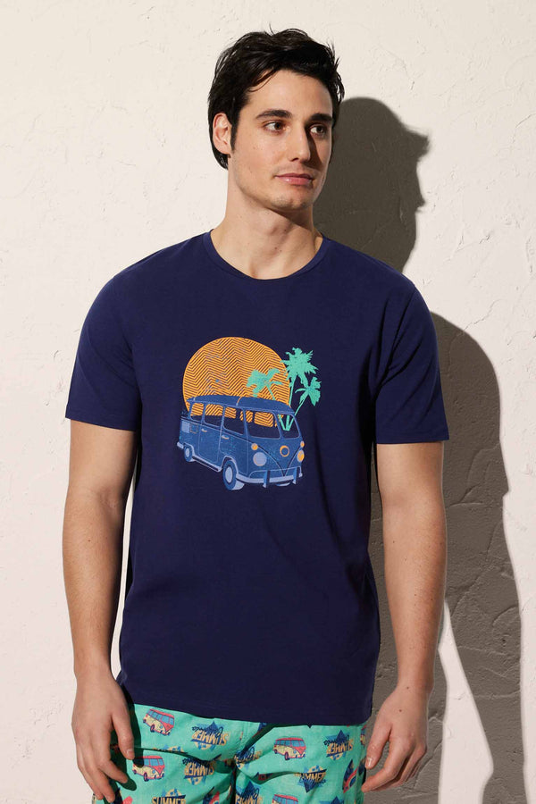 Camiseta hombre estampado furgoneta azul