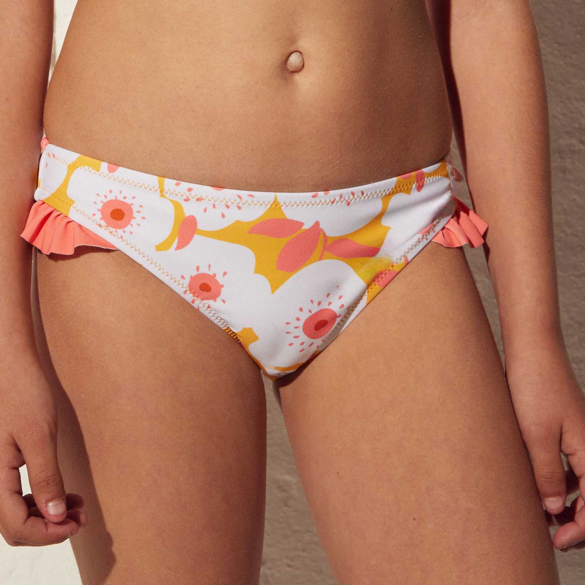 niña culetin  update Culetín de baño de niña estampado flores con detalle