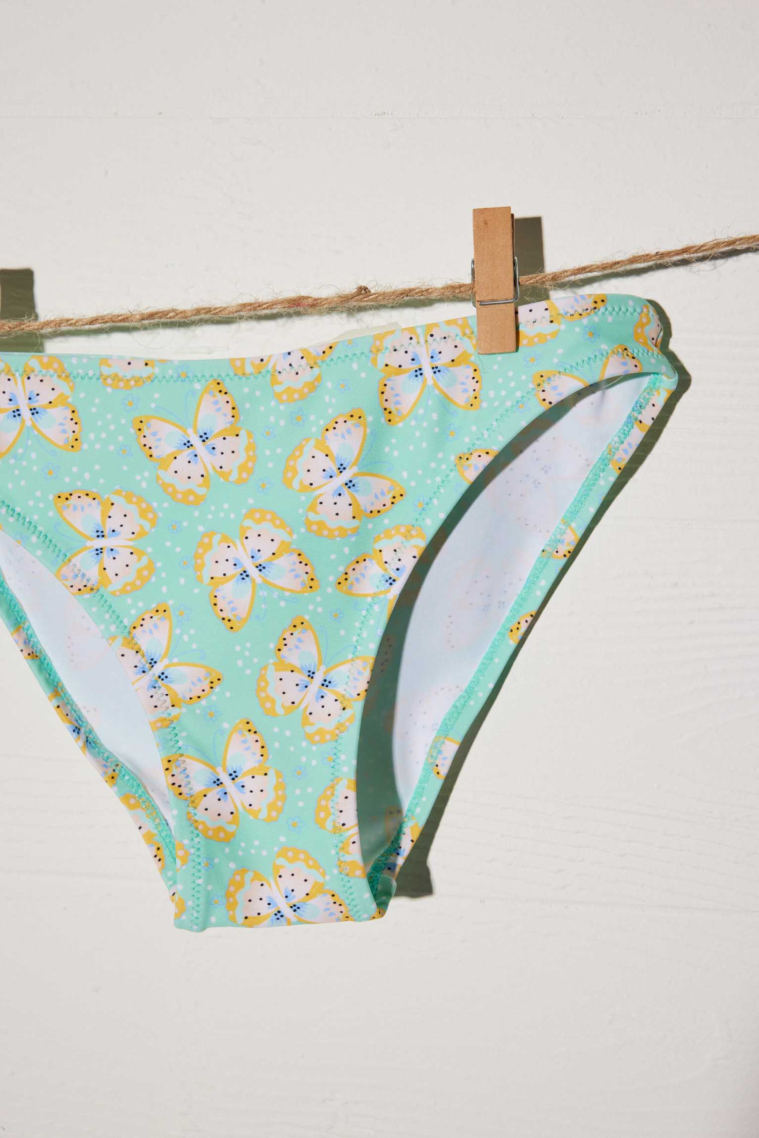 95089-2plano-bikini-bano-nina-estampado-mariposas-ysabel-mora - Verde