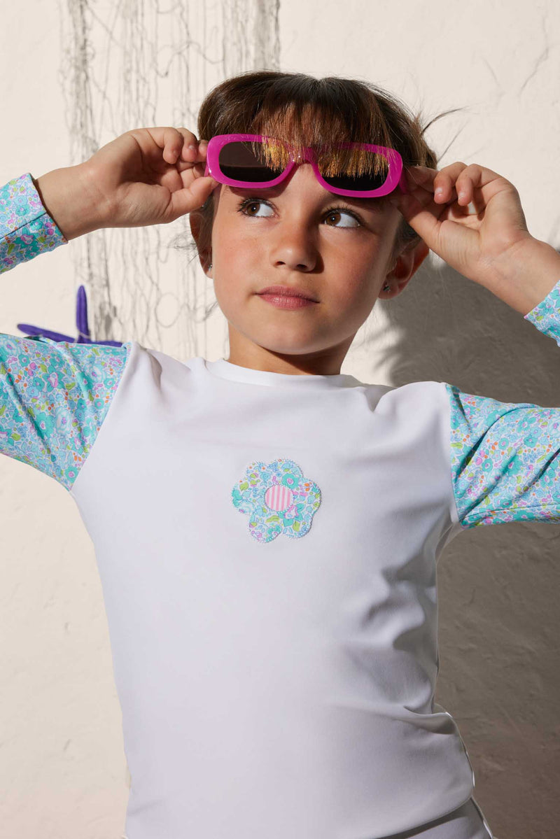 Children's long-sleeved swim shirt for sun protection