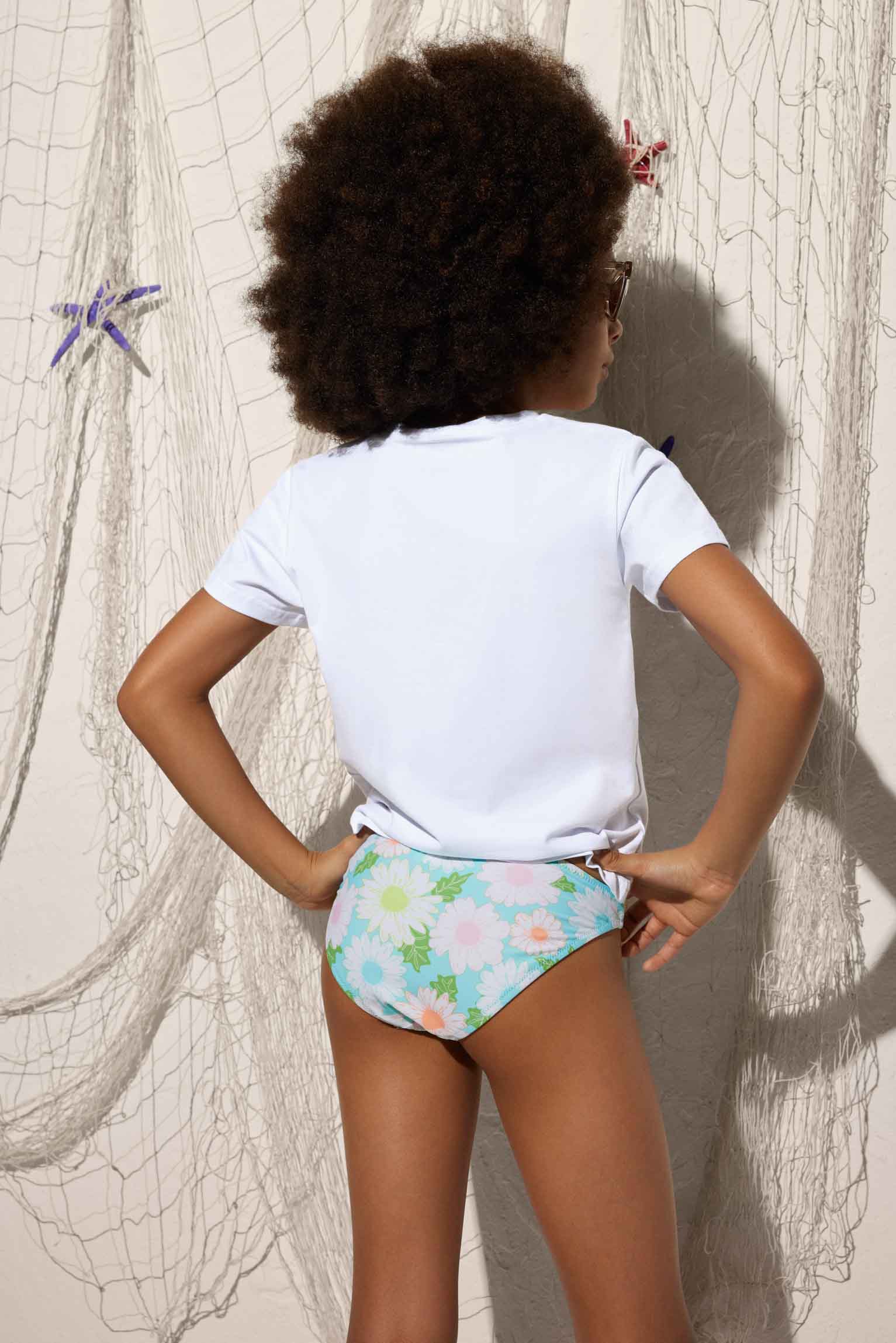 95099-3-set-camiseta-culetin-nina-estampado-flores-ysabel-mora - Multicolor