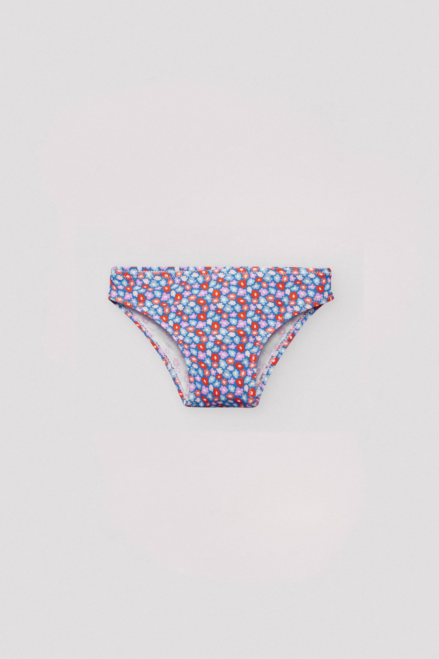 97077-4-set-camiseta-baguita-estampado-flores-nina-ysabel-mora-multicolor