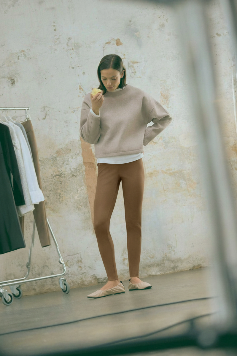 Leggings efecto metalizado marrón