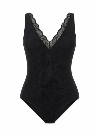 Body de tirantes negro escote con encaje