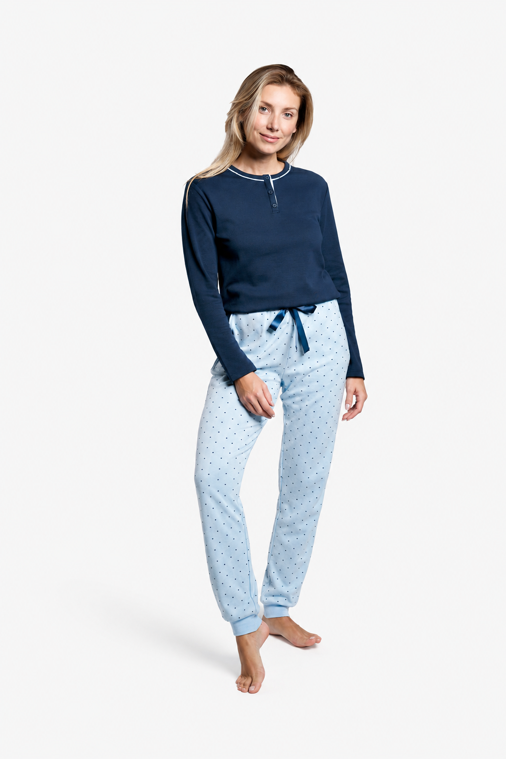 Pijama largo afelpado mujer estampado lunares azul