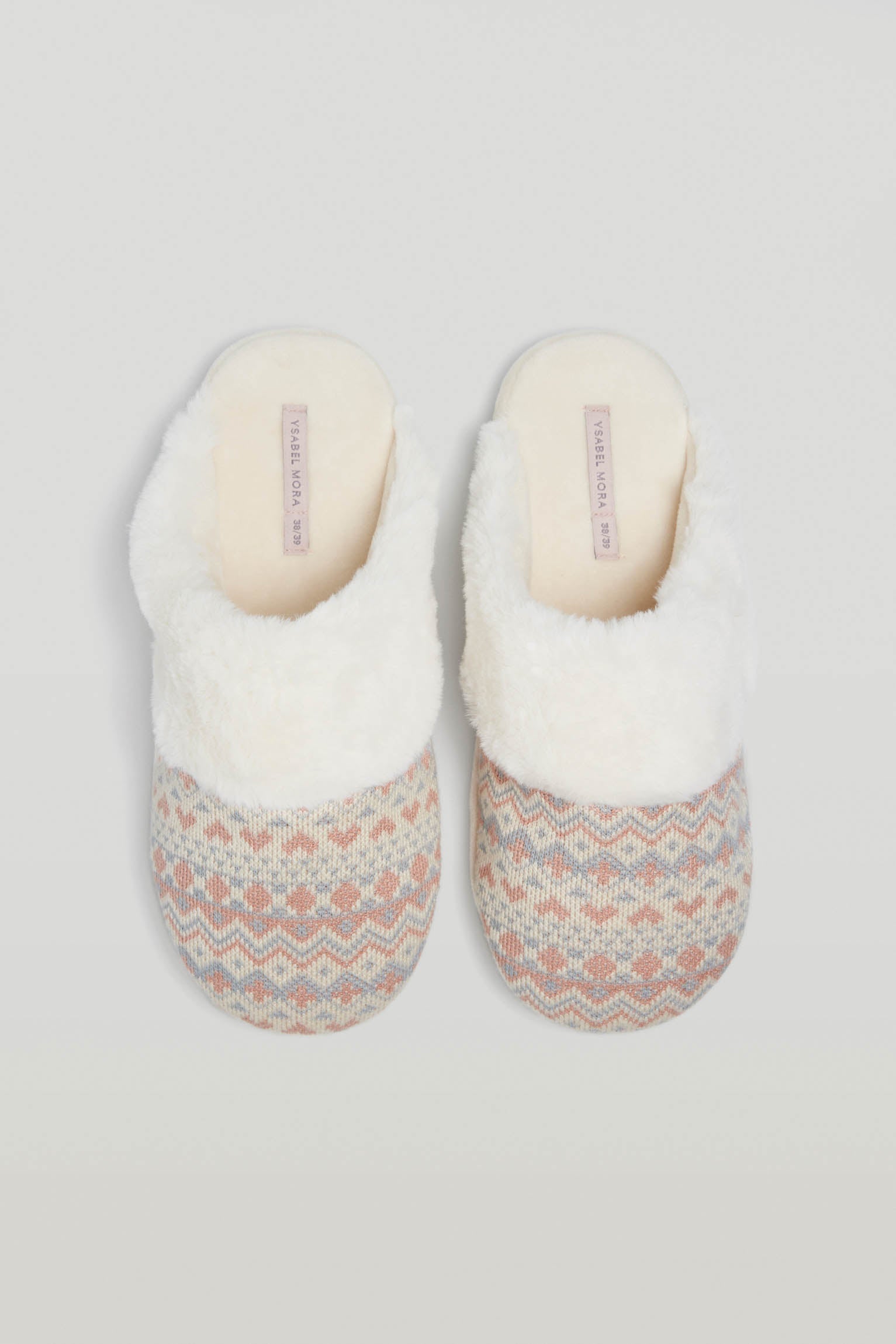 Printed house slippers