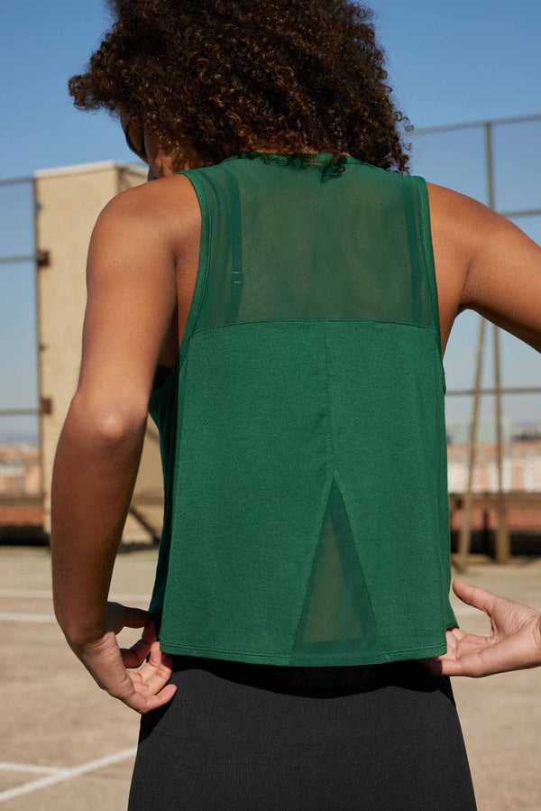 70859-6-camiseta-deportiva-tirantes-fluida-mujer-ysabel-mora - Verde