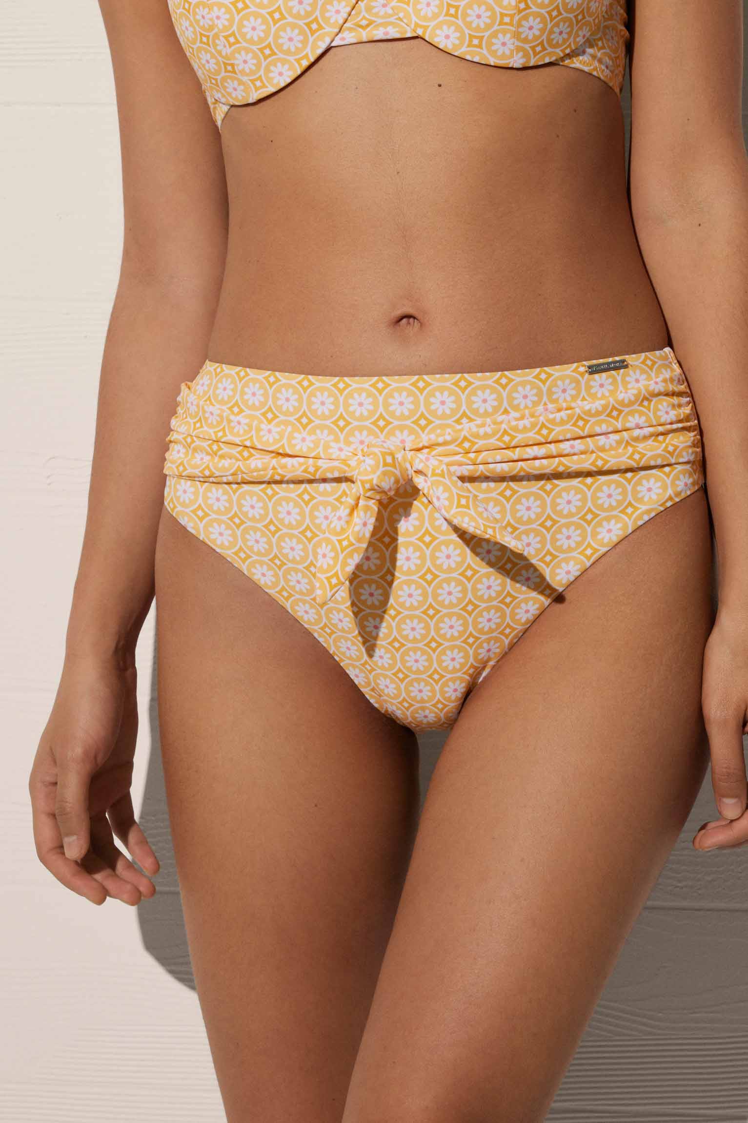 82434-1-braga-bikini-flores-mujer-ysabel-mora- Amarillo 