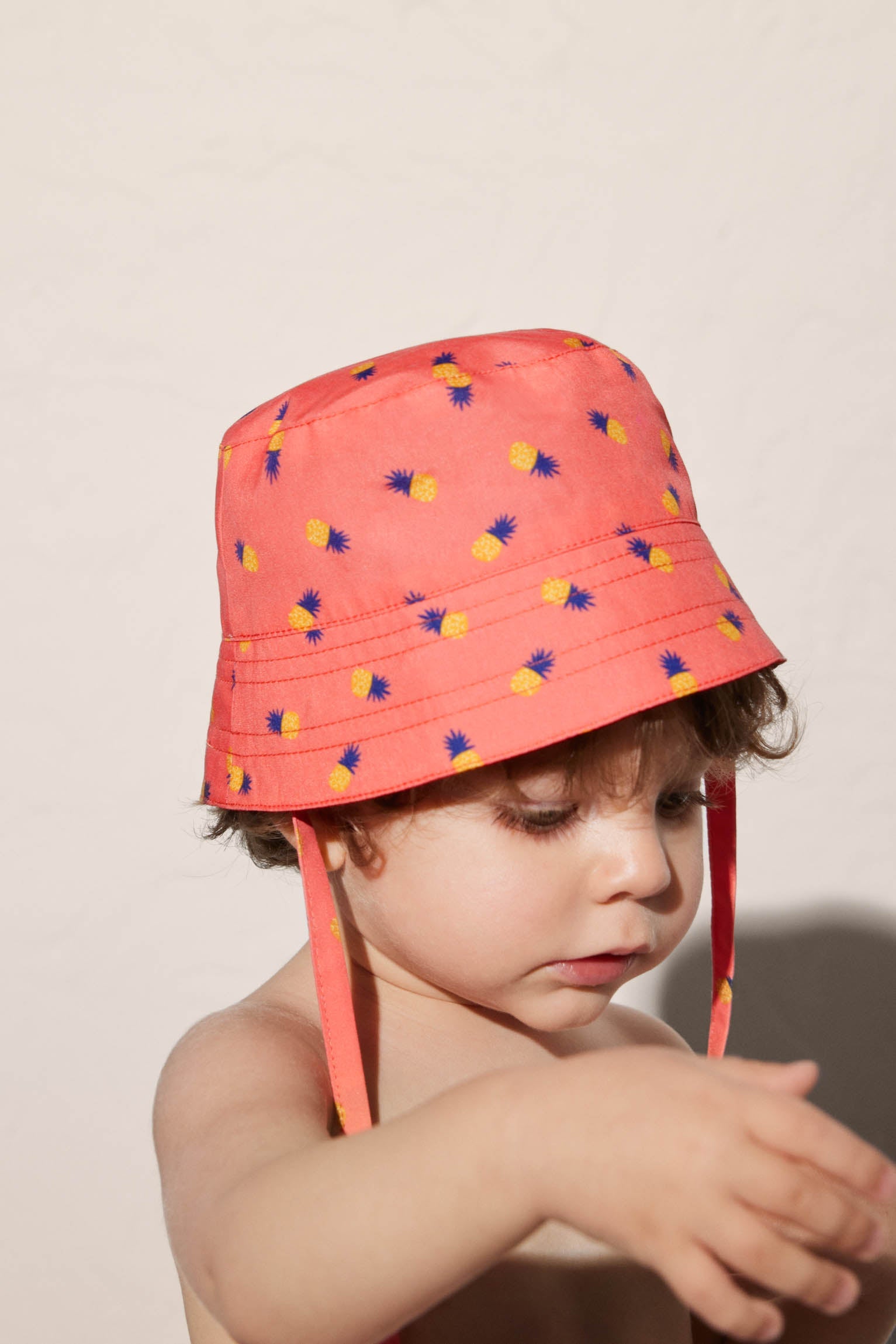 97538-1-gorro-bano-bebe-estampado-pina-ysabel-mora - Coral